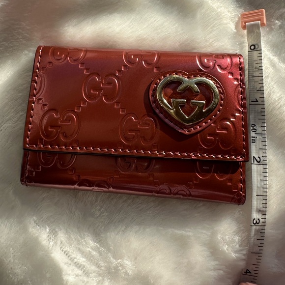 Gucci Red Embossed Leather Key Chain Holder - Picture 7 of 7